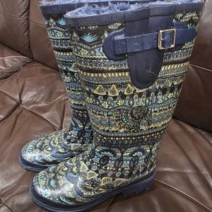 Sakroots Blue and Yellow Patterned Winter Boots